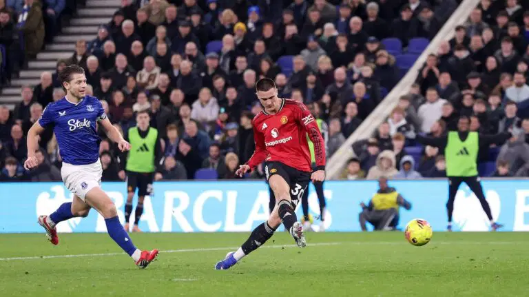 Everton 0-1 Manchester United: Super-Sub Šeško Strikes to Propel Red Devils into Fourth