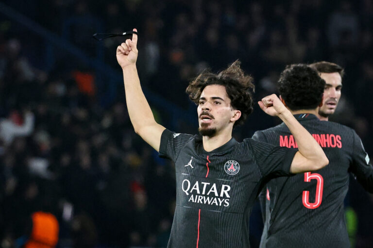 PSG 5-2 Chelsea Report: Kvaratskhelia Double Sinks Blues in Paris