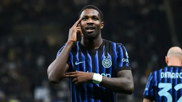Inter Milan 3-0 Cagliari: Nerazzurri move one win away from Serie A title