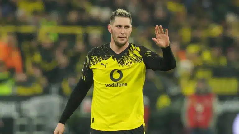 Dortmund star Niklas Süle to retire from professional football