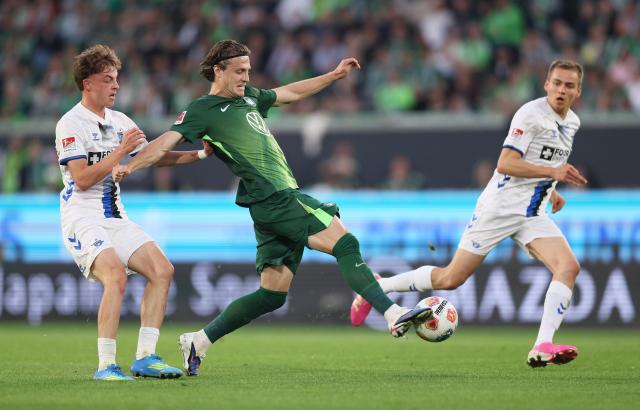 Wolfsburg Frustrated by Paderborn in 0-0 Bundesliga Play-off