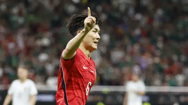 South Korea 2-1 Czechia: Oh Hyeon-gyu comes off the bench to seal brilliant World Cup comeback win