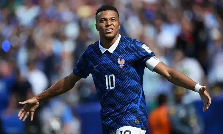 France 3-1 Senegal: Kylian Mbappe breaks goalscoring record in World Cup opener