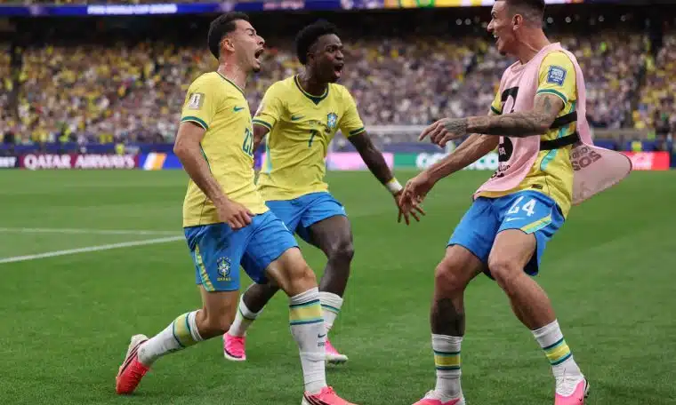 Brazil 2-1 Japan: Gabriel Martinelli scores 96th-minute World Cup winner