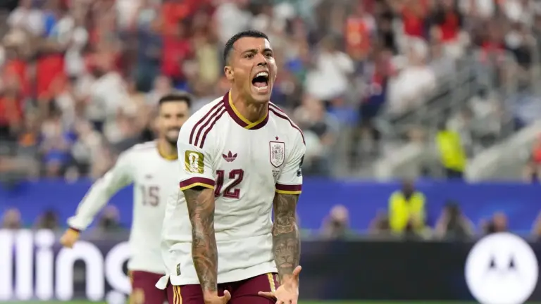 Spain 2-0 France: Oyarzabal and Porro fire Spain into World Cup Final