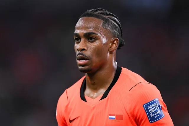 Roma launch €46m bid for West Ham winger Summerville