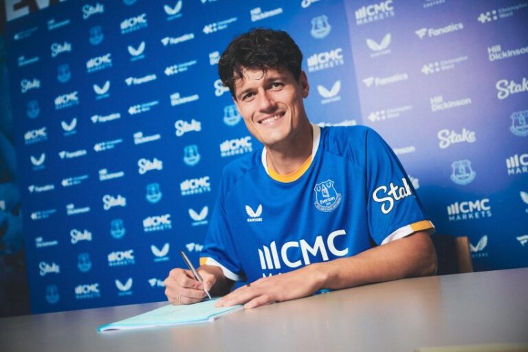 Everton sign midfielder Christian Nørgaard from Arsenal for £7m