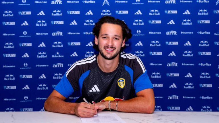 Leeds United complete signing of James Trafford