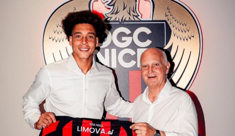 Nice have signed Belgian midfielder Axel Witsel
