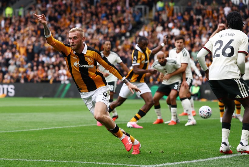 Hull City Stun Manchester United 2-0 in Premier League Opener