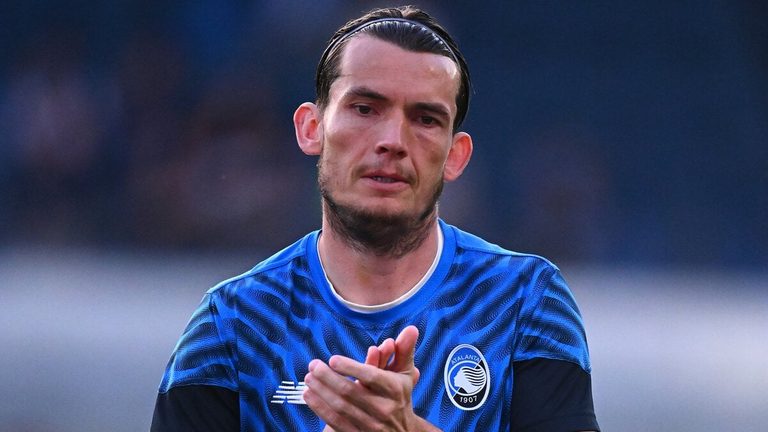Roma Agree Deal to Sign Marten de Roon from Atalanta