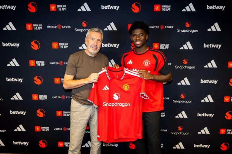 Carlos Baleba Completes Manchester United Transfer From Brighton