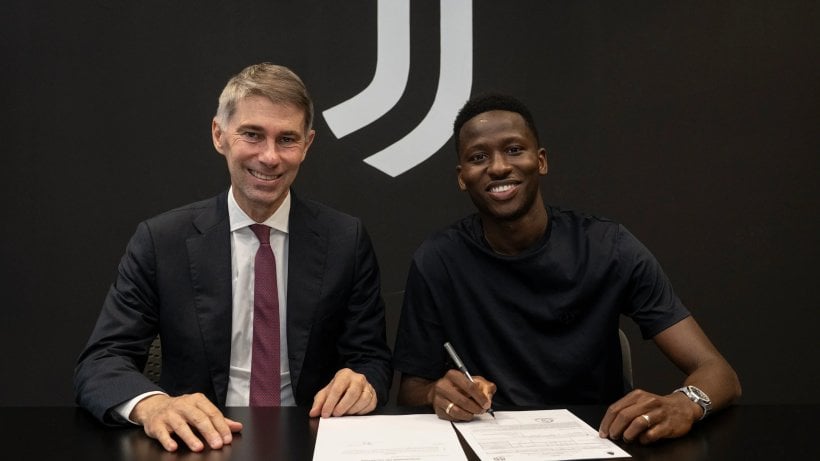 Juventus Sign Pape Matar Sarr From Tottenham on Loan