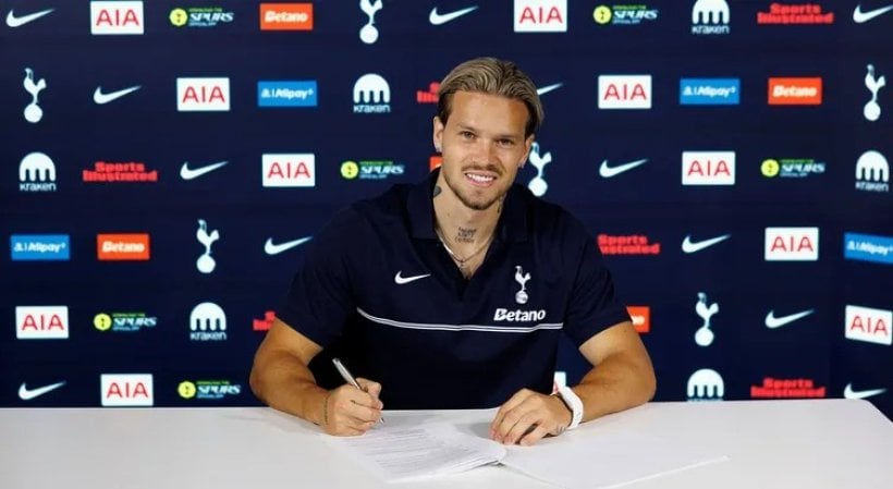 Tottenham Sign Mykhailo Mudryk on Loan From Chelsea
