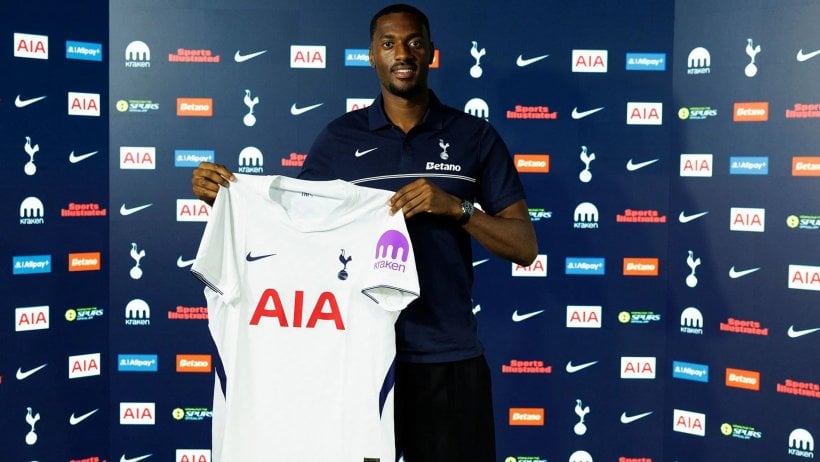 Tottenham Sign Tosin Adarabioyo From Chelsea