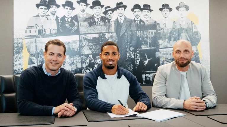 Borussia Dortmund Sign Arsenal Midfielder Ethan Nwaneri on Loan